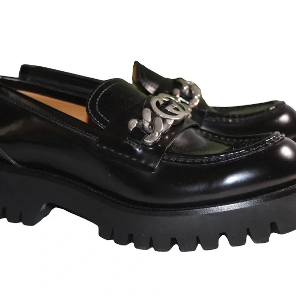 Gucci Black Leather Loafers with Metallic Detail - Picture 2 of 5